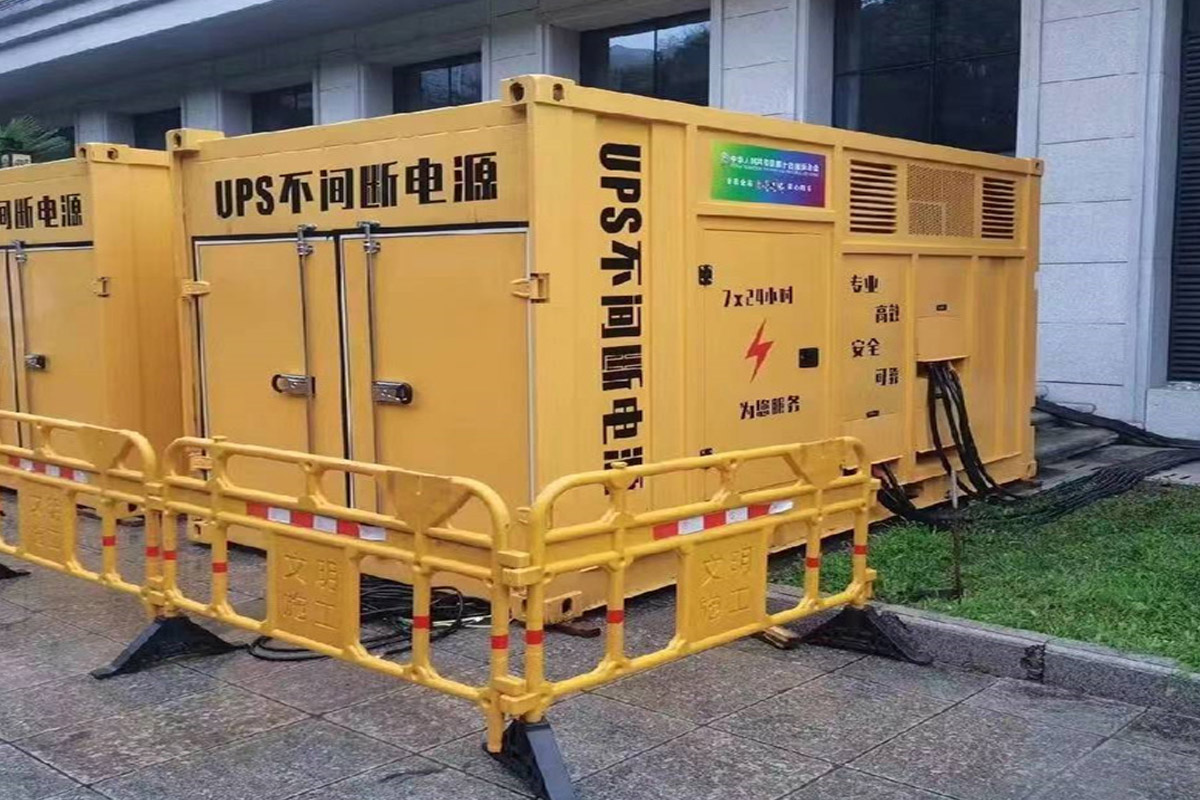 殷都发电机租赁施工现场